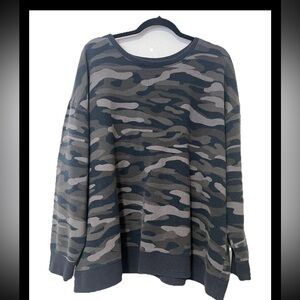 Torrid Soft Grey Camo Crew Neck Raglan Oversized Sweatshirt Size 3 22-24 Top